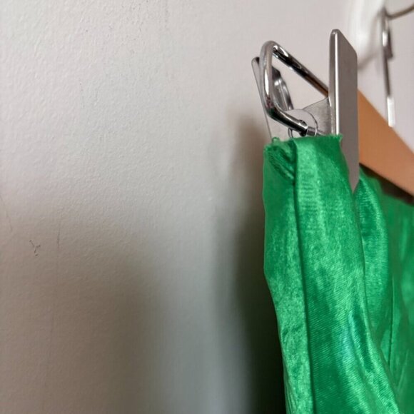 Aritzia Babaton Midi Satin Slip Skirt Glow Green Size 00 - Picture 8 of 10